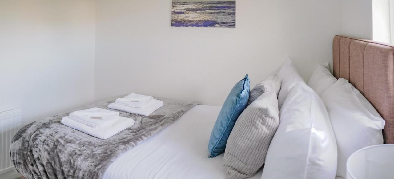 Modern & Artistic Design Humphreys Lodge - Sleep 6 CBG Εξωτερικό φωτογραφία